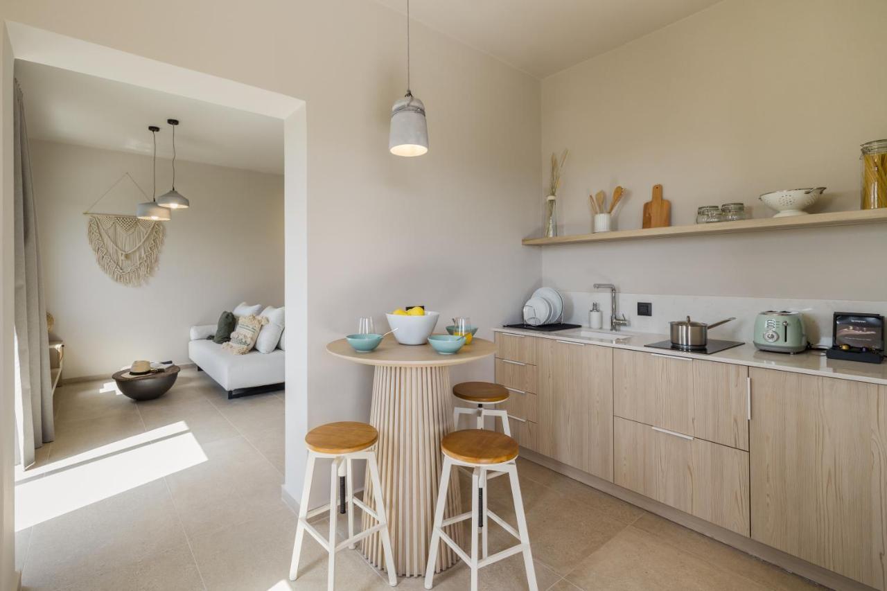 Topos Suites Lassi  Exterior photo