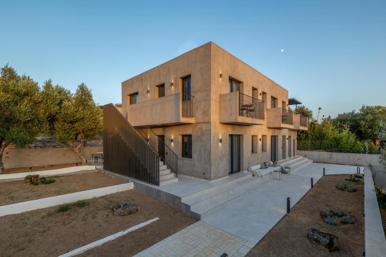 Topos Suites Lassi  Exterior photo